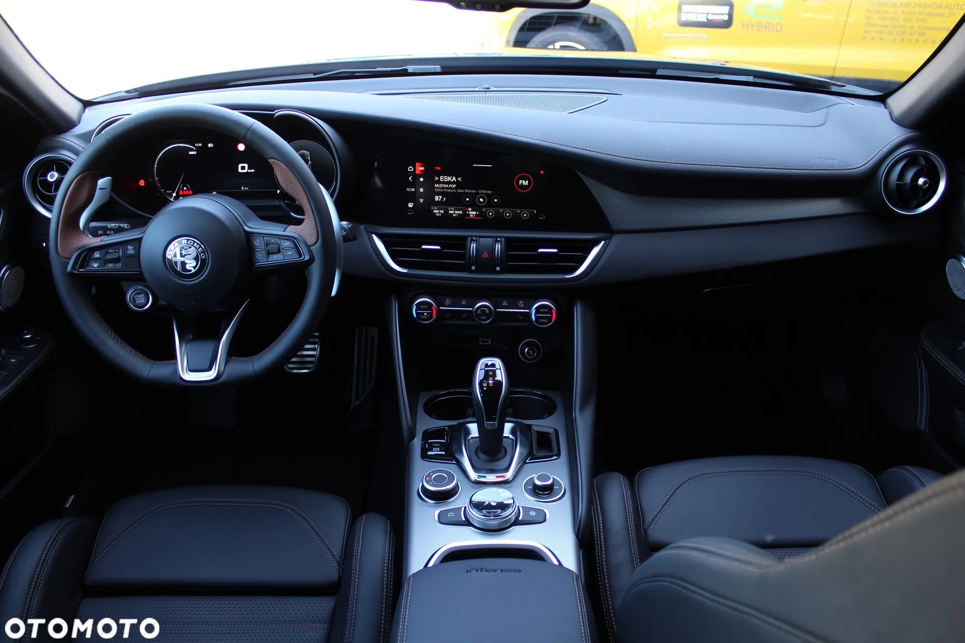Alfa Romeo Giulia 2.0 Turbo Intensa Q4 - 11