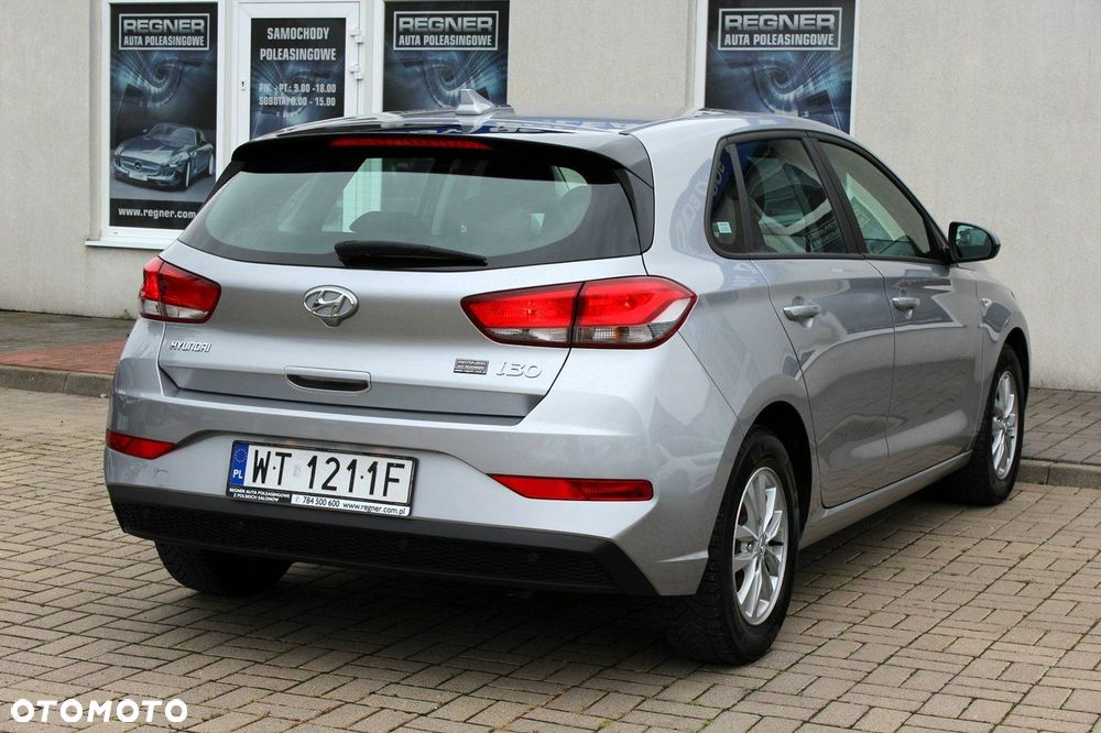Hyundai i30 1.5 DPI Classic + - 6