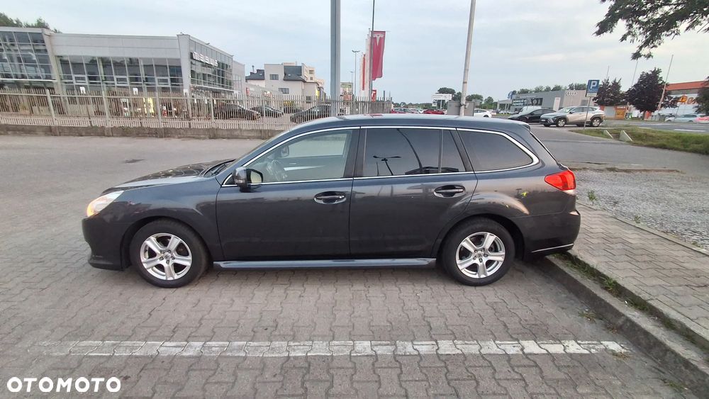 Subaru Legacy 2.0i Trend - 2