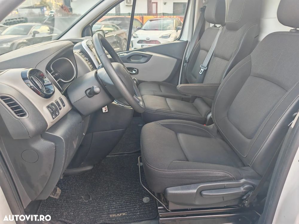 Renault Trafic ENERGY dCi 125 Combi Expression - 12