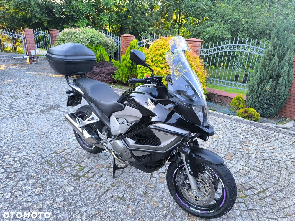 Honda VFR - 19