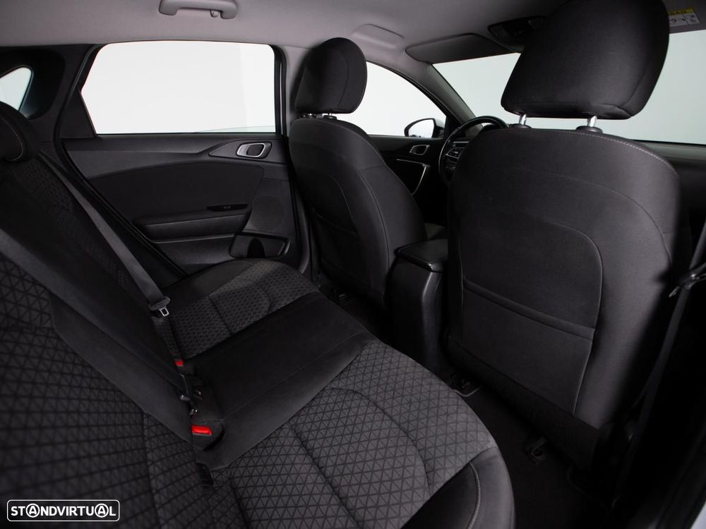 Kia Ceed 1.0 T-GDI Urban - 11