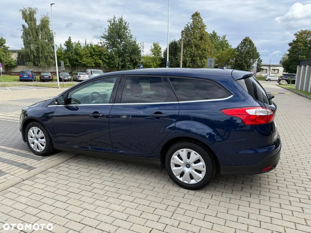 Ford Focus Turnier 1.0 EcoBoost Start-Stopp-System Champions Edition - 11