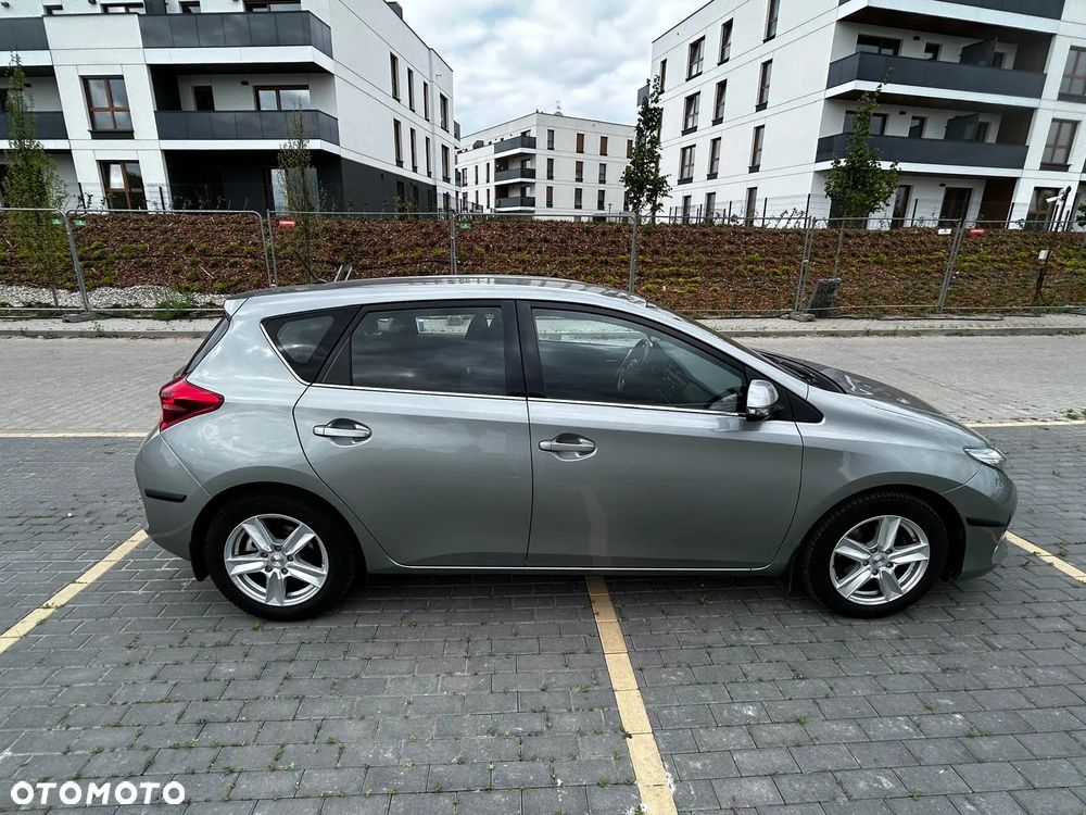 Toyota Auris 1.33 VVT-i Premium - 7