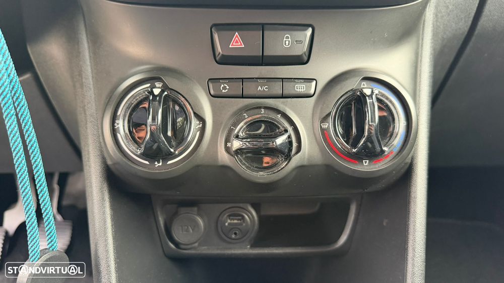 Peugeot 208 1.2 PureTech Style - 33