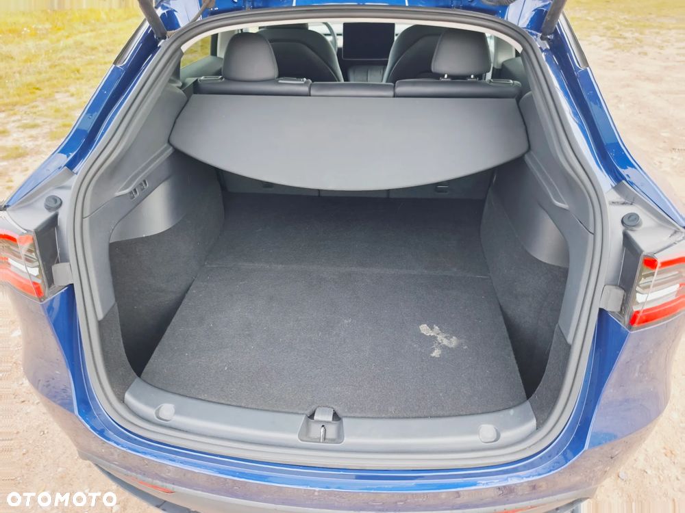 Tesla Model Y Standard - 17