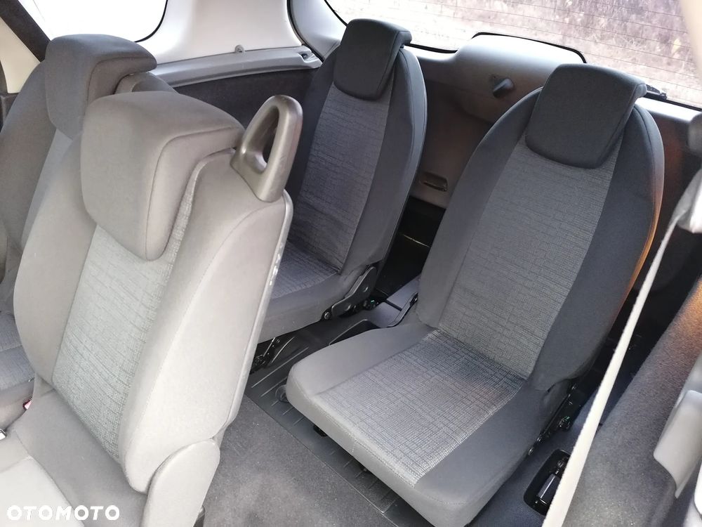 Renault Grand Scenic 2.0 16V Avantage - 27