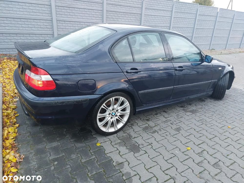 BMW Seria 3 330i - 3