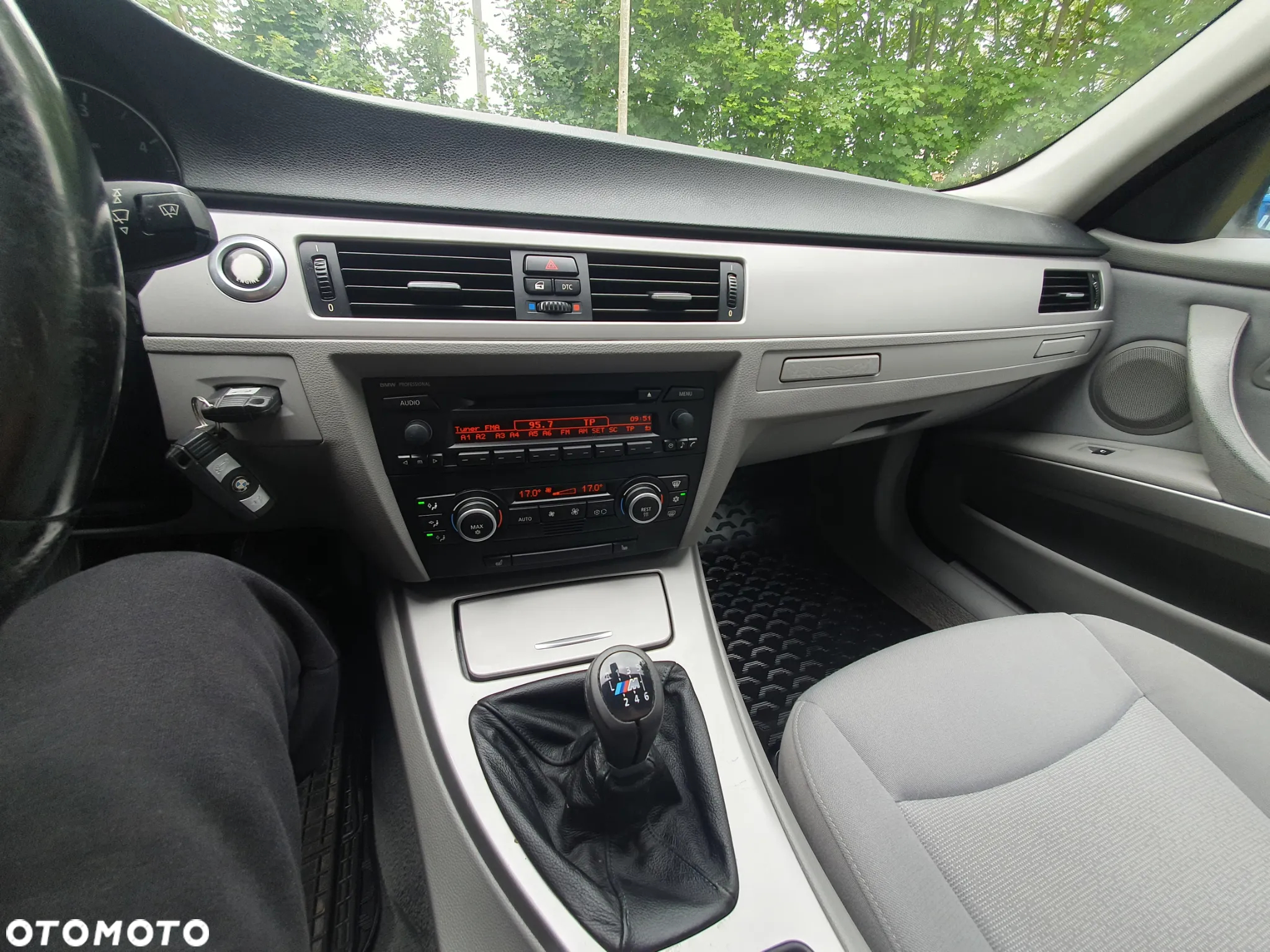 BMW Seria 3 320d - 16