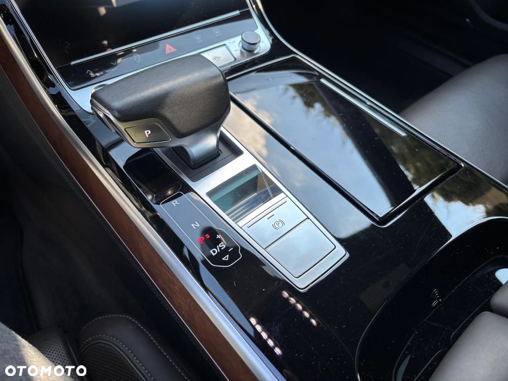 Audi A8 L 55 TFSI quattro tiptronic - 17
