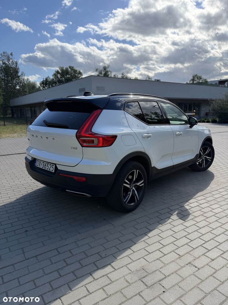 Volvo XC 40 - 4