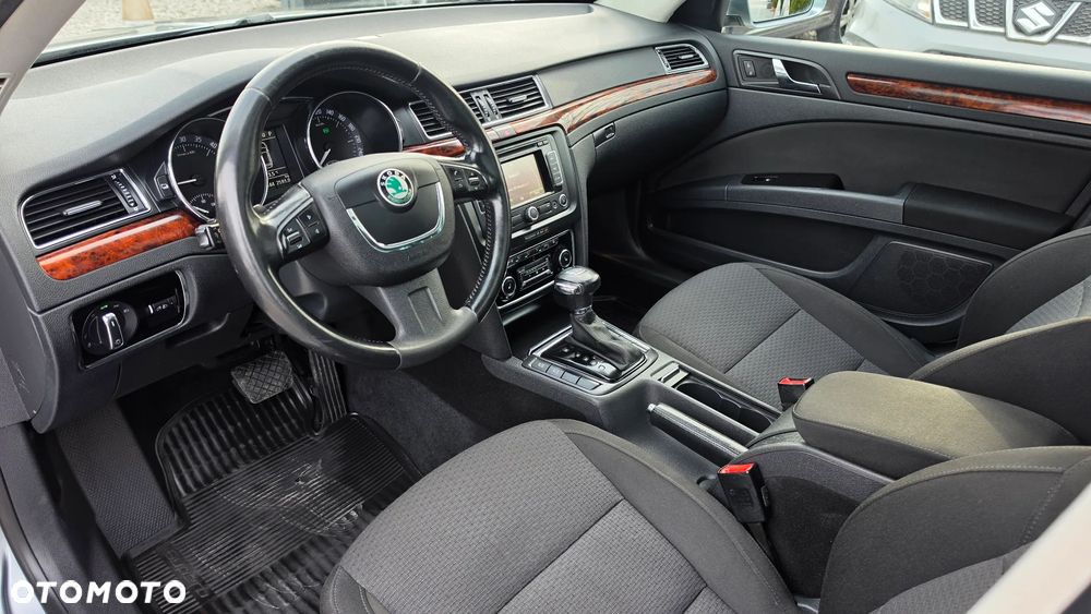 Skoda Superb 2.0 TDI DSG Elegance - 12