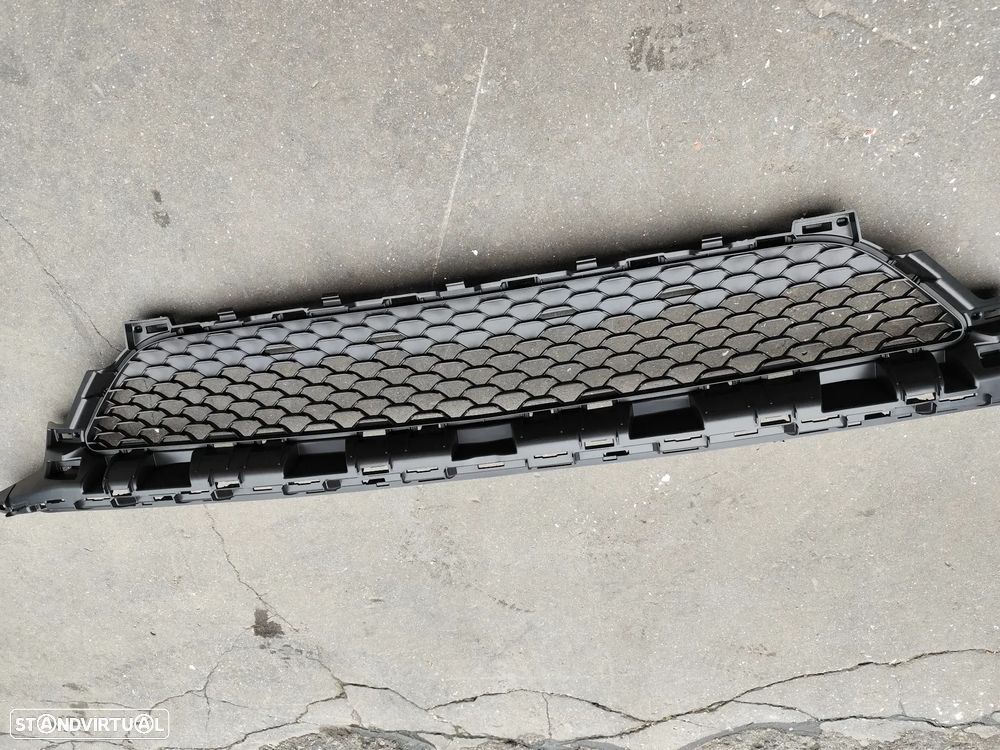 MERCEDES C W205 GRELHA PARA CHOQUES FRENTE - G100 - 4