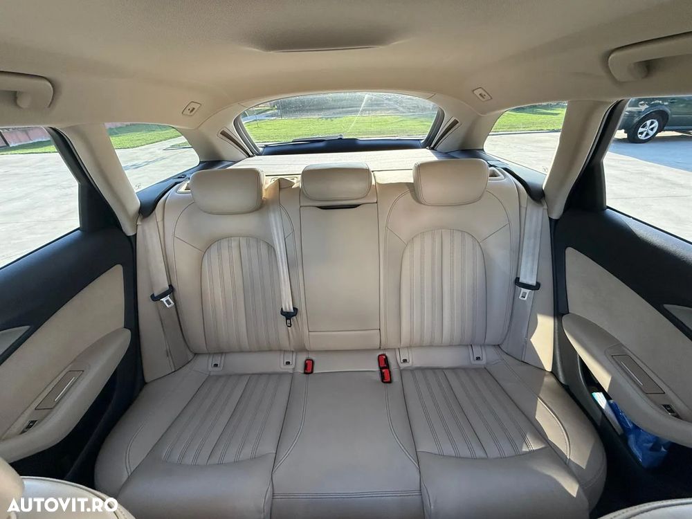 Audi A6 Allroad - 10