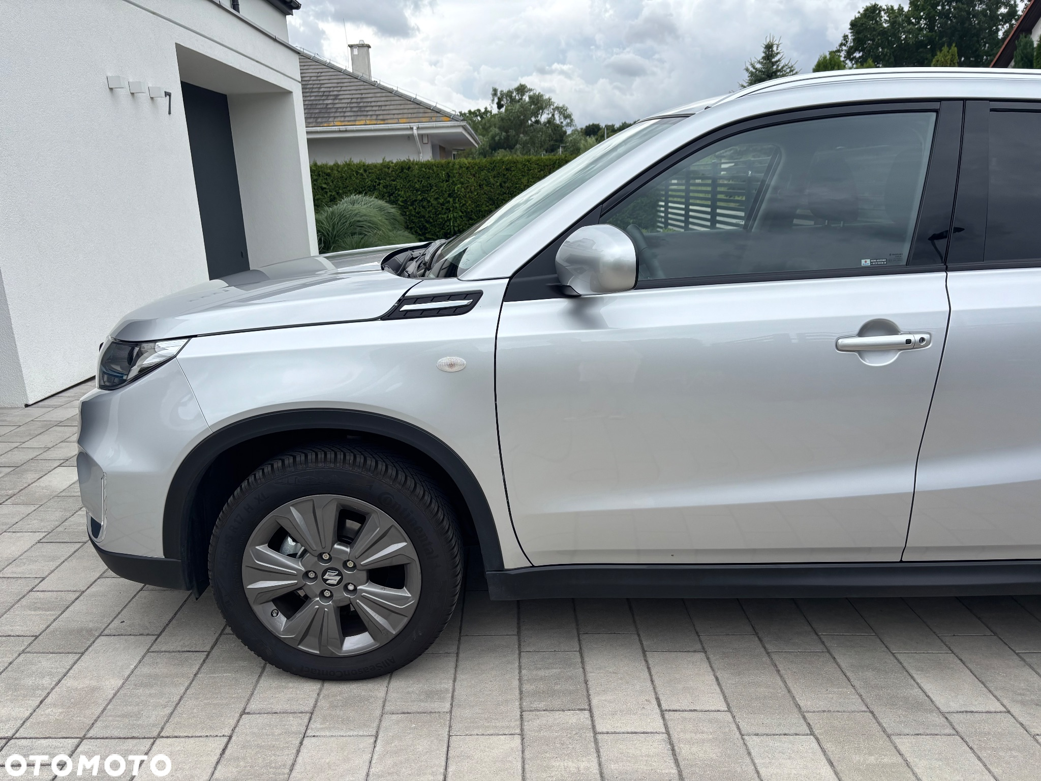 Suzuki Vitara 1.5 Strong Hybrid Premium 2WD AGS - 2