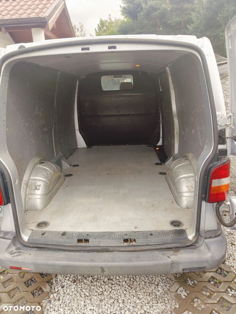Volkswagen T5 - 27