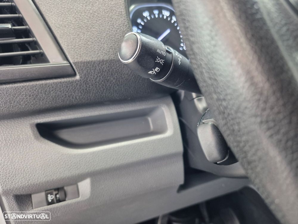 Citroën Jumpy 2.0 BlueHDi XL Club Confort Semi-Vidrado - 10