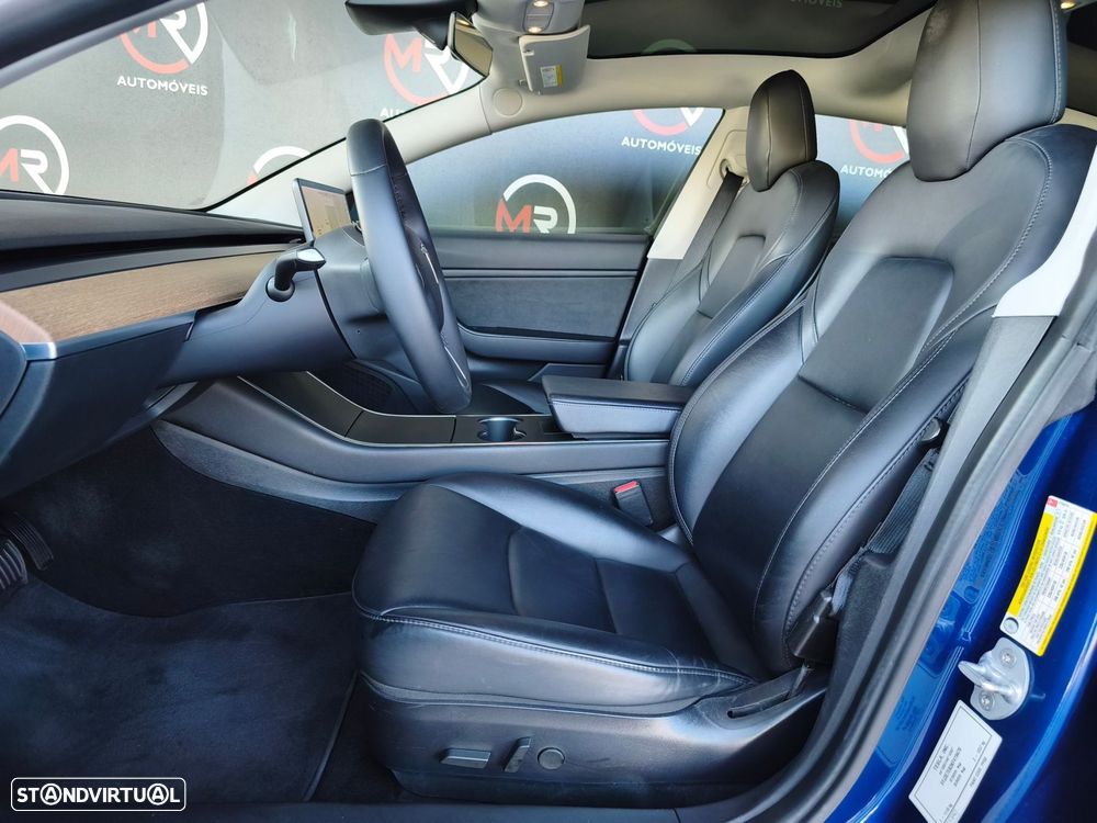 Tesla Model 3 - 33