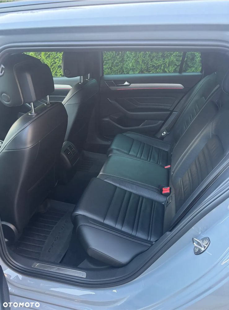 Volkswagen Passat 2.0 TDI 4Mot Elegance DSG - 5