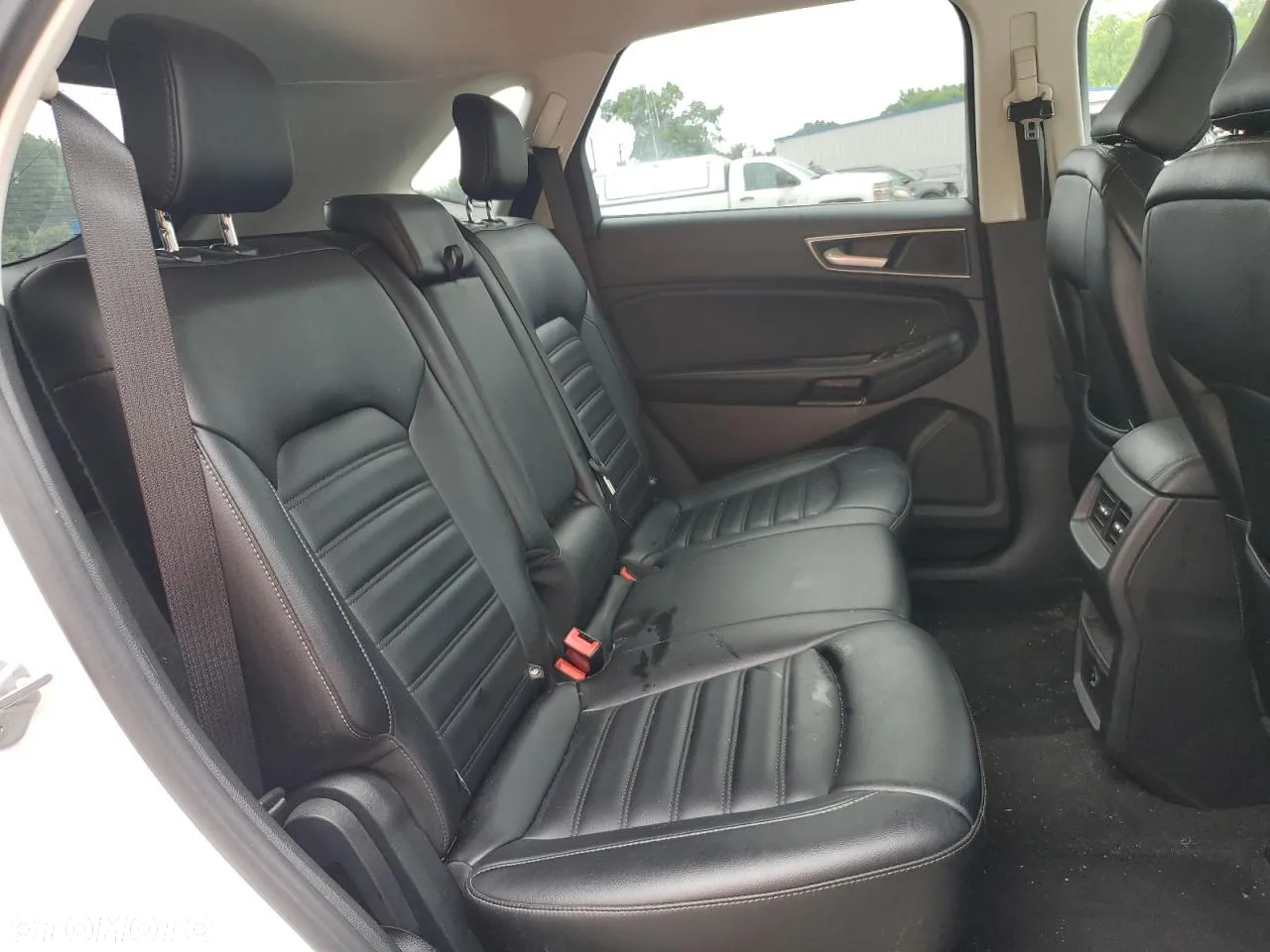 Ford Edge - 11