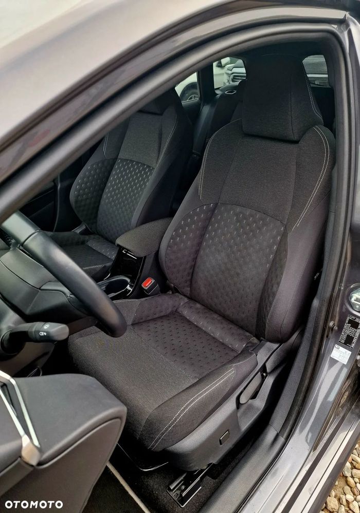 Toyota Corolla 1.8 Business Edition - 16