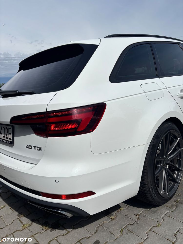 Audi A4 Avant 40 TDI Advanced S tronic - 4