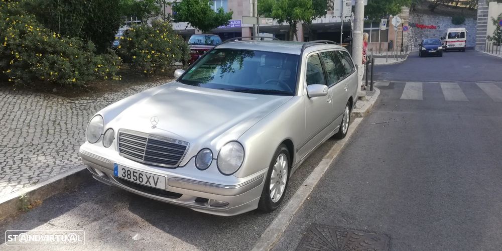 Mercedes-Benz E 220 CDI Avantgarde - 1