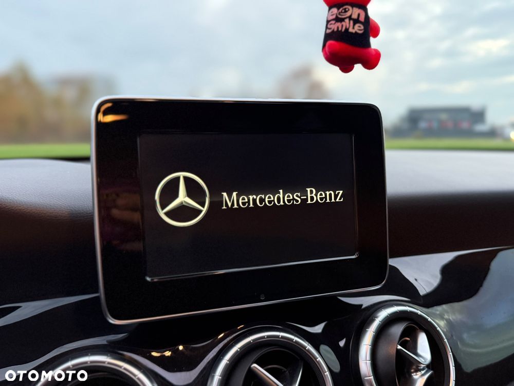 Mercedes-Benz CLA - 10