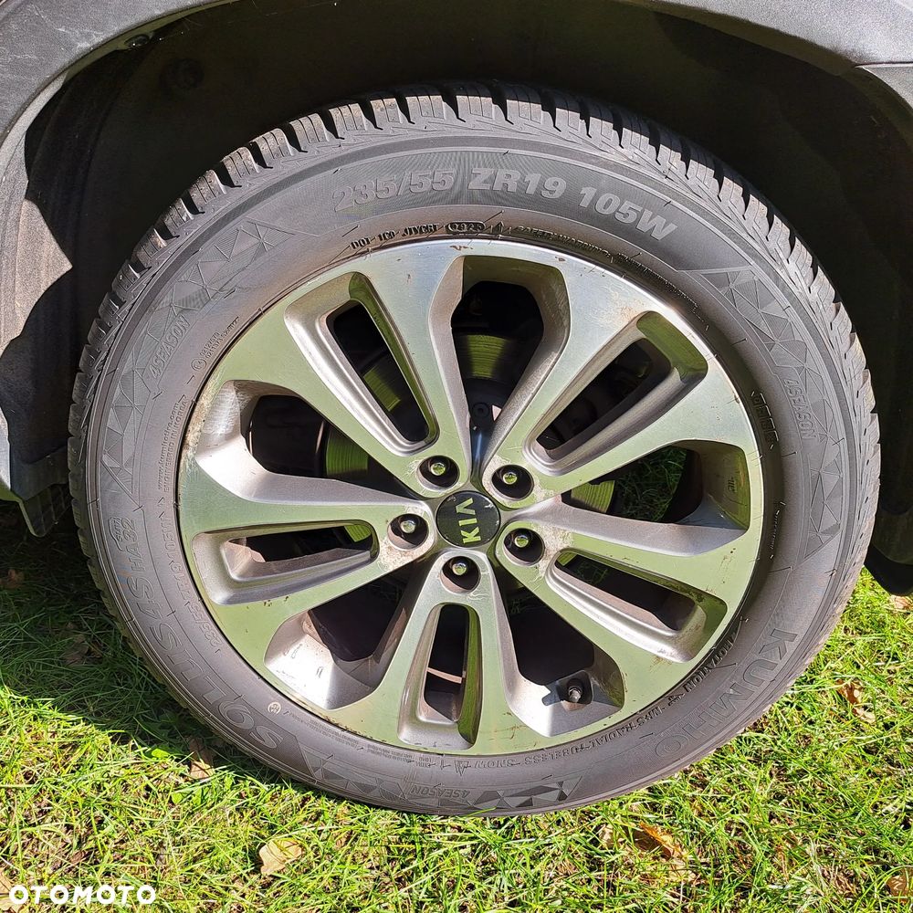Kia Sorento - 12