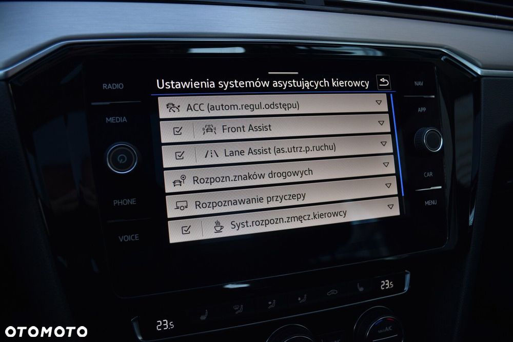 Volkswagen Passat 2.0 TDI Bi-Turbo BMT 4Mot Highline DSG - 19