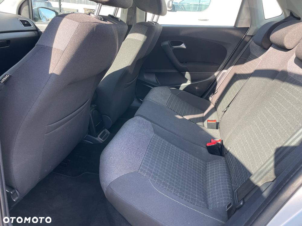 Volkswagen Polo 1.4 TDI Blue Motion Technology Lounge - 11