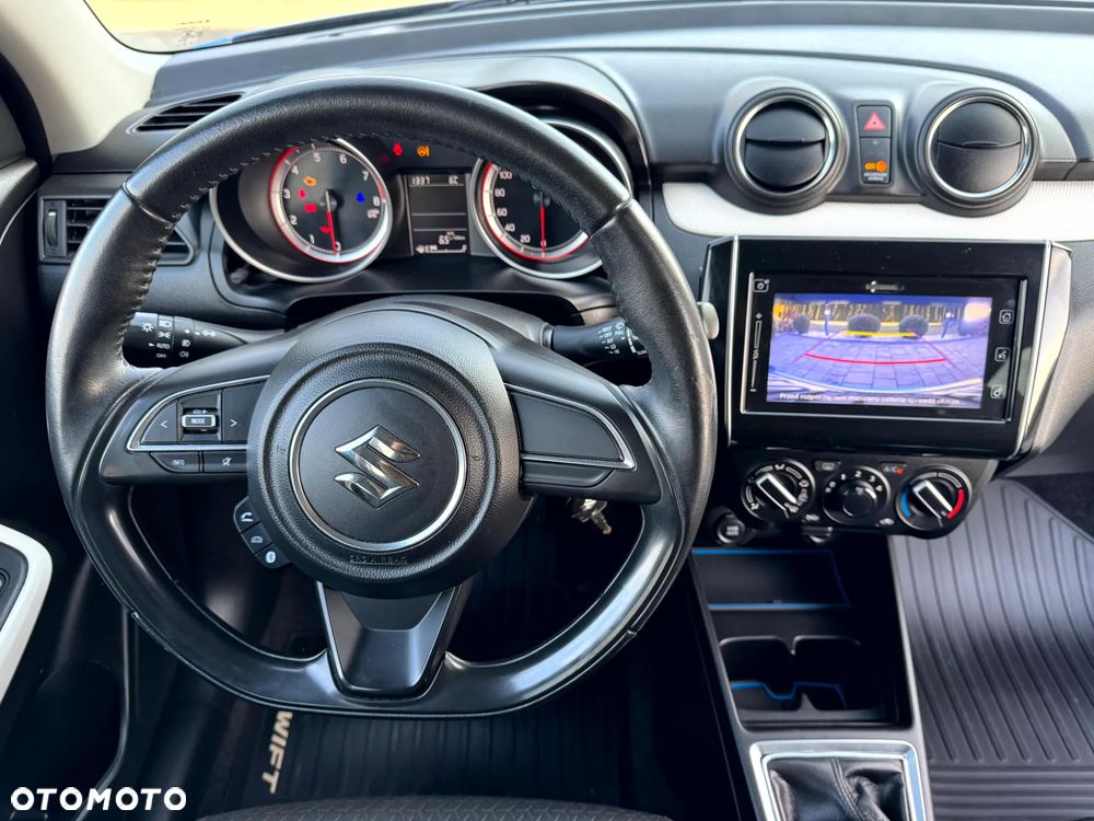 Suzuki Swift - 8