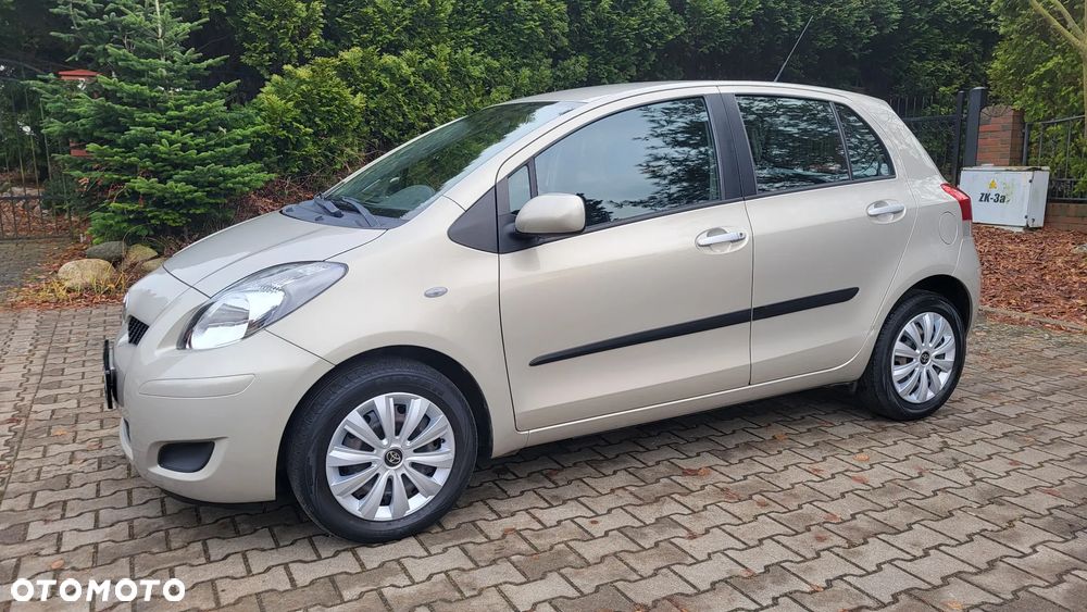 Toyota Yaris - 2