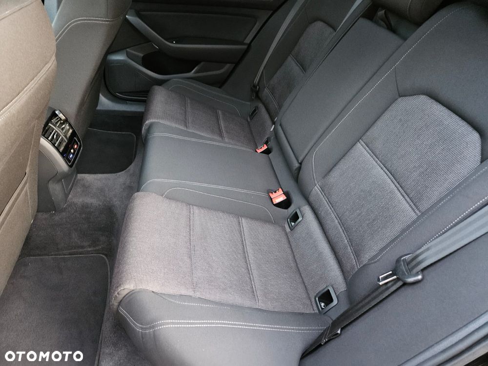 Volkswagen Passat 2.0 TDI Bi-Turbo BMT 4Mot Highline DSG - 17