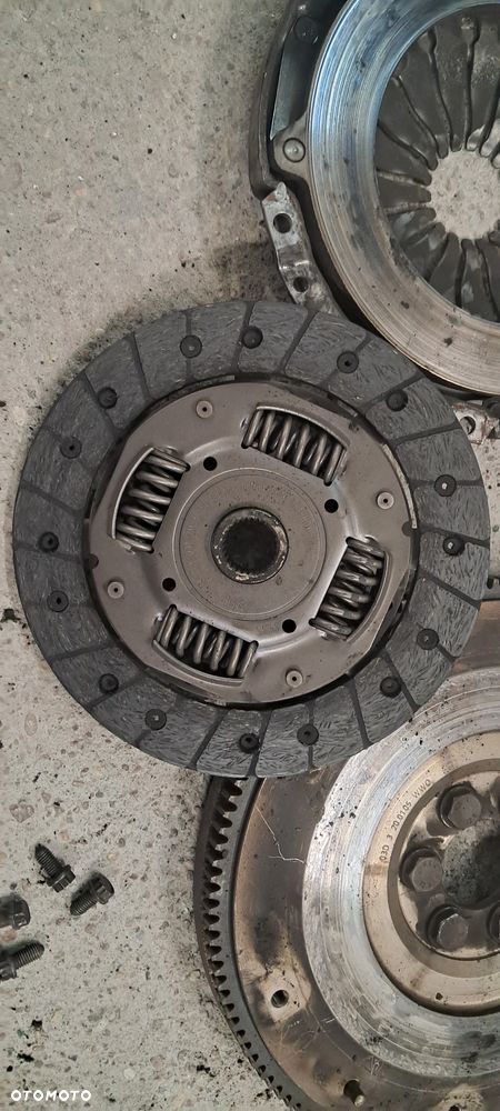 Sprzęgło Kompletne Fabia Ibiza Polo 9n 1.2b 03D105271 - 3