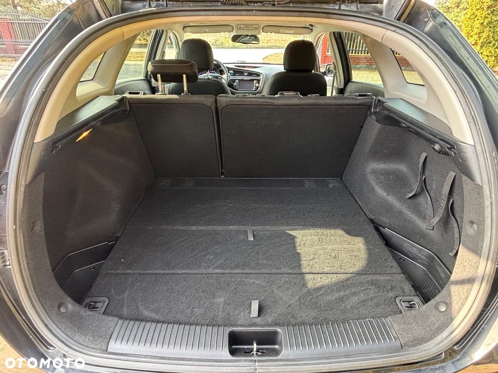 Kia Ceed 1.6 GDI Platinum Edition - 35