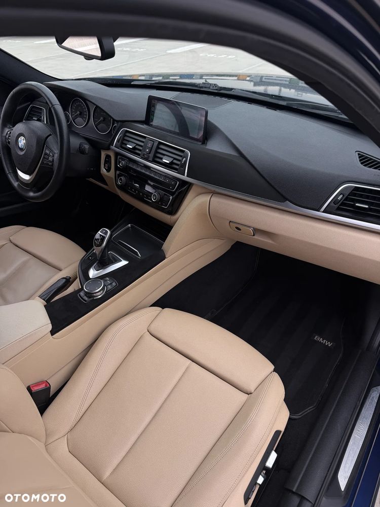 BMW Seria 3 330i - 13