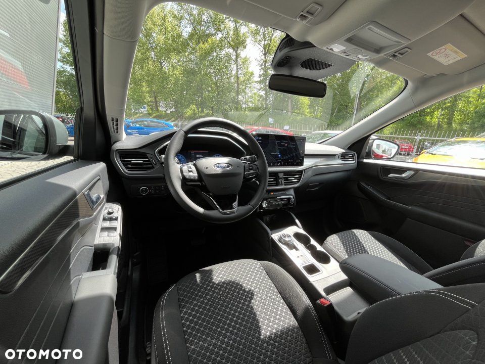 Ford Kuga - 10