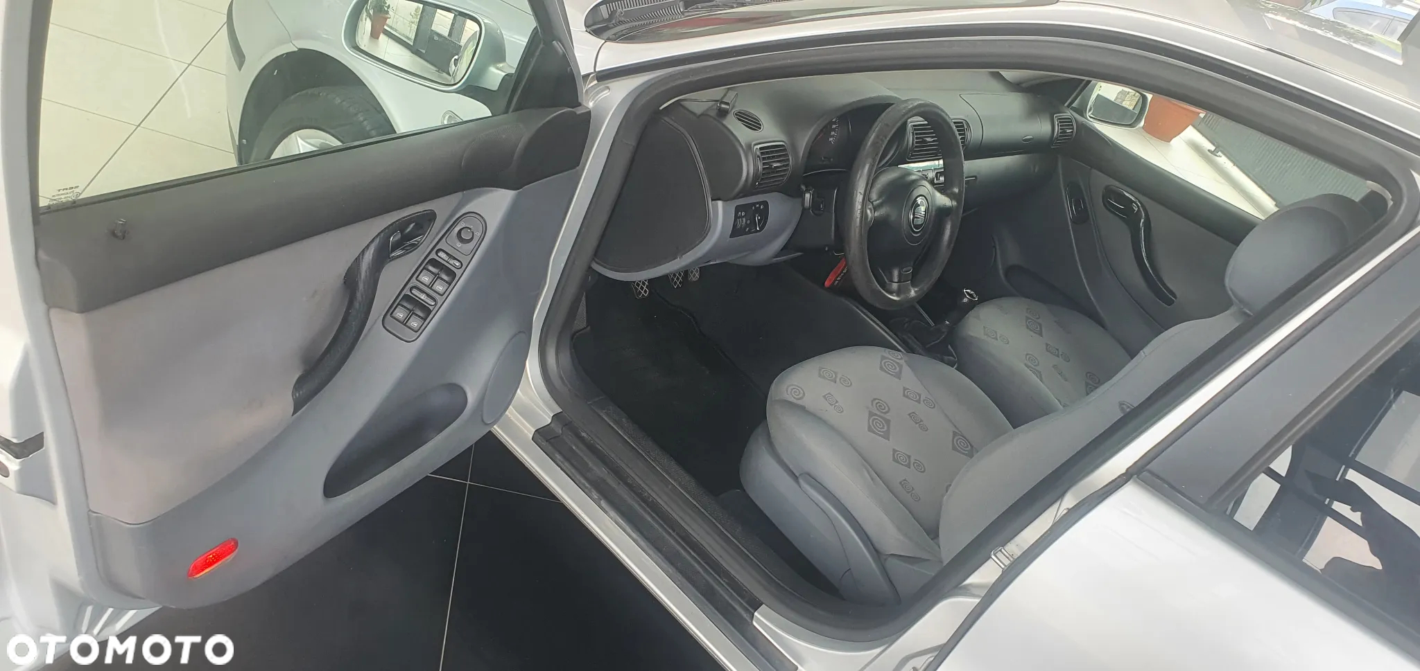 Seat Leon 1.9 TDI Signo - 6