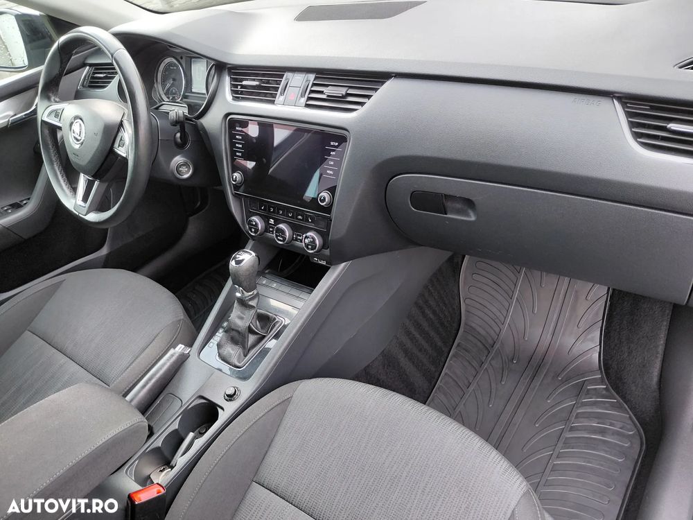 Skoda Octavia 1.5 TSI DSG Style - 12