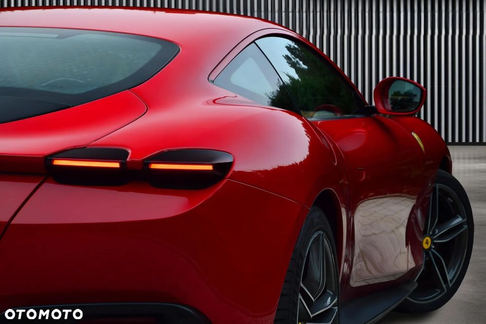 Ferrari Roma - 11