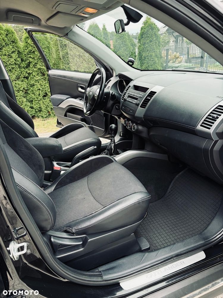 Mitsubishi Outlander 2.0 DID Intense - 11