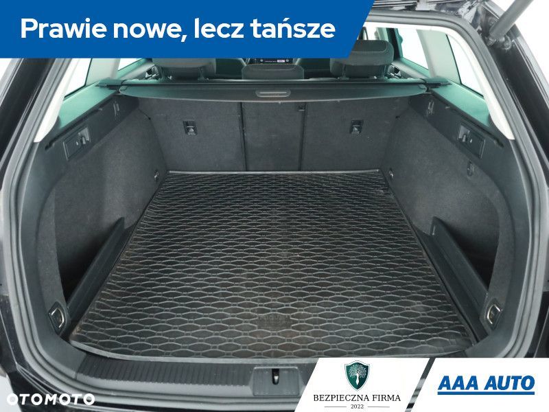 Volkswagen Passat Variant - 13