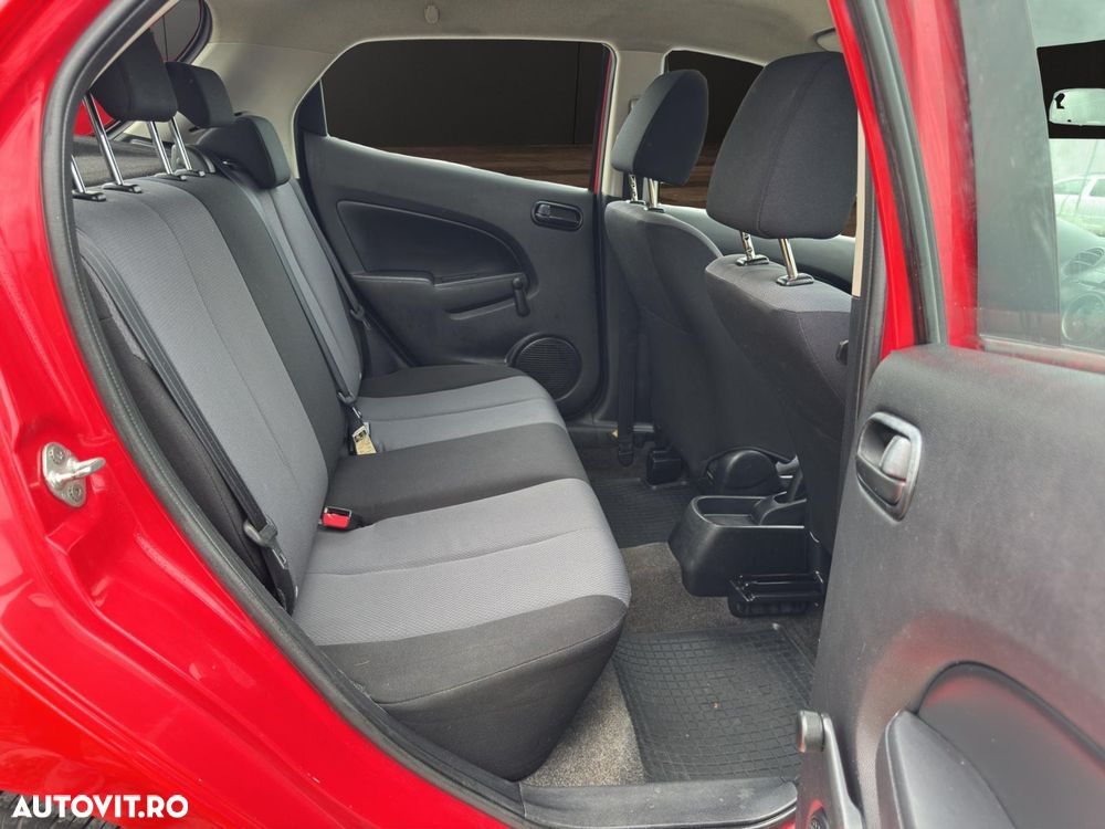Mazda 2 - 11