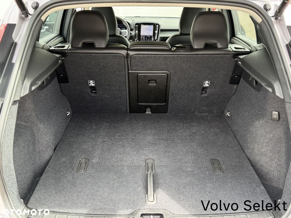 Volvo XC 40 - 22