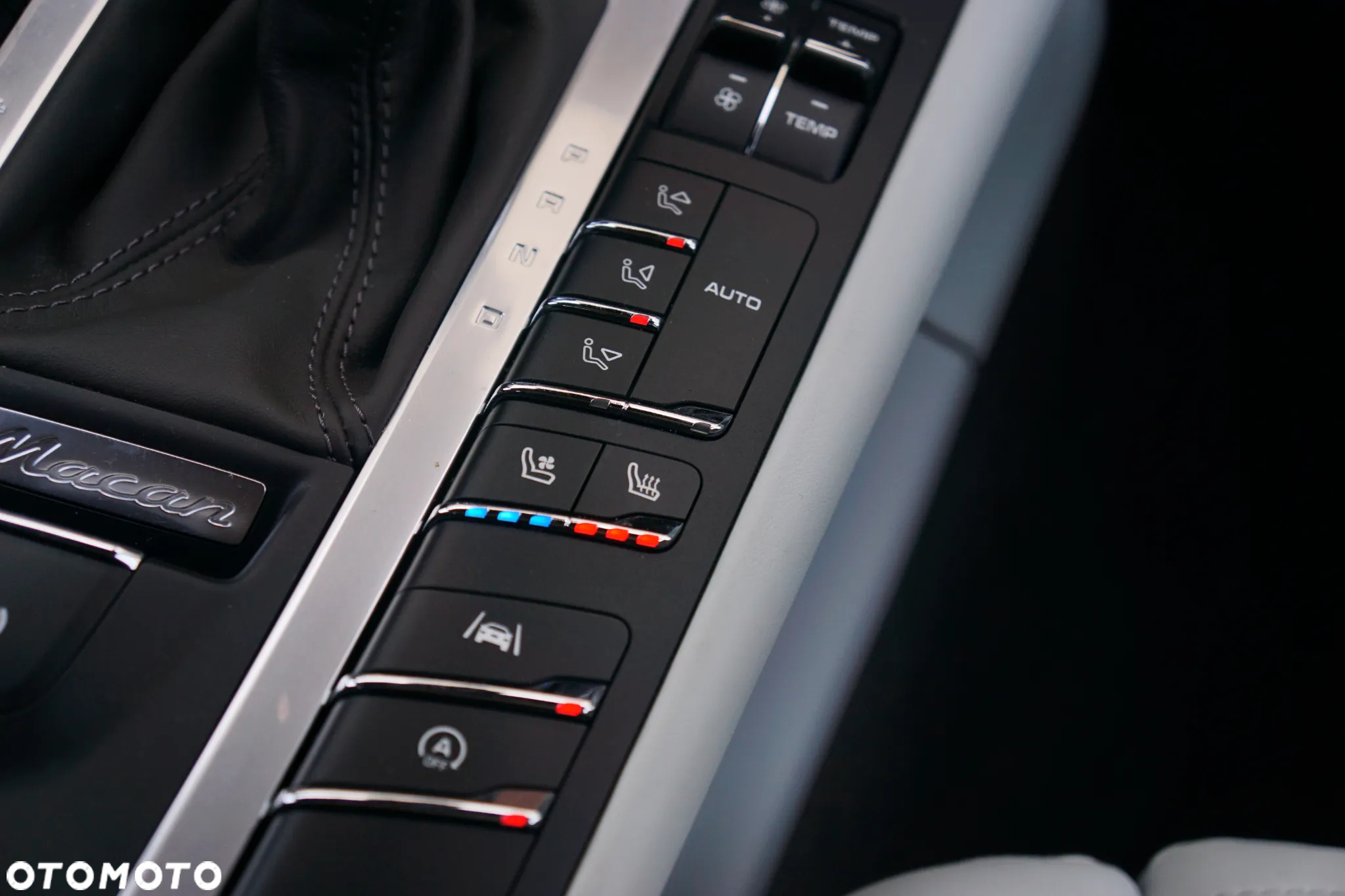 Porsche Macan Standard - 25