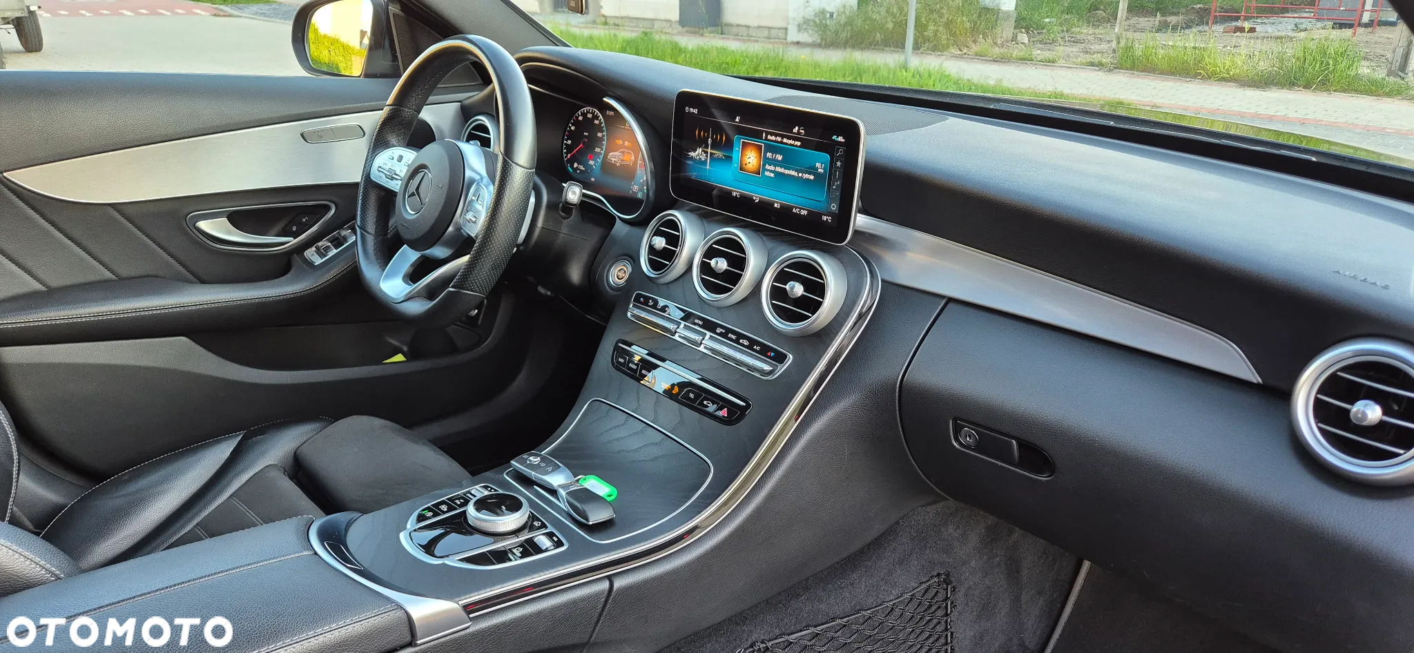 Mercedes-Benz Klasa C 160 T 9G-TRONIC AMG Line - 22