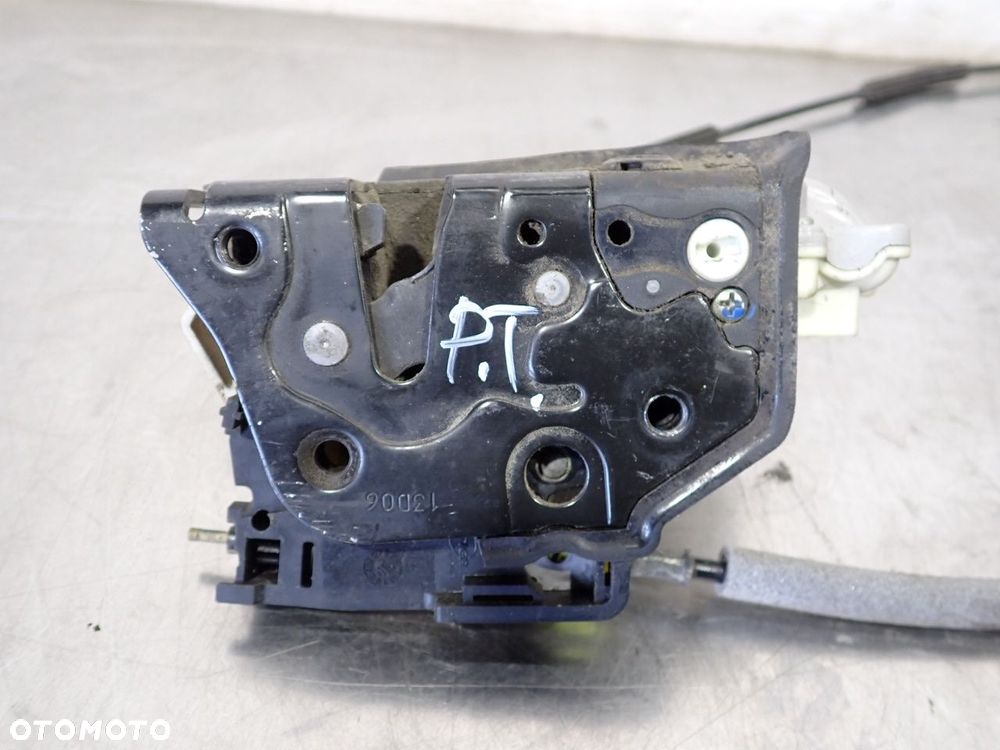 ZAMEK PRAWY TYŁ DRZWI SEAT LEON II - 3