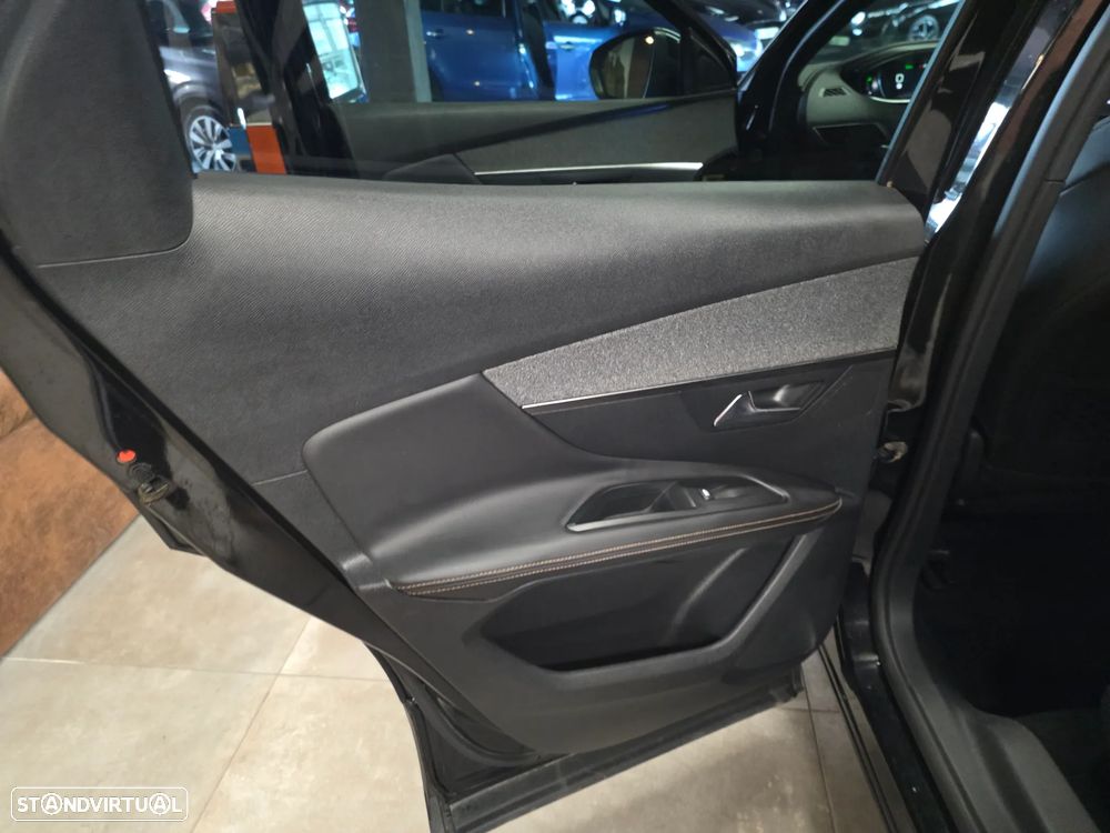 Peugeot 3008 BlueHDi 130 Stop & Start EAT8 GT Pack - 23