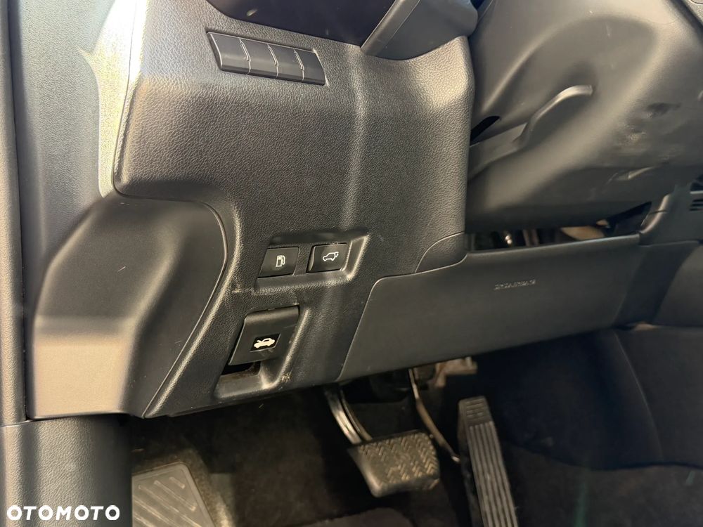 Lexus UX 250h (E-FOUR) Luxury Line - 15